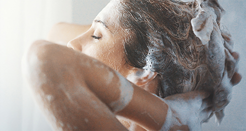 Shampoo und die Wirksamkeit von aktiven Inhaltsstoffen.