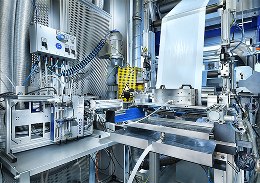 Maschine zur Beschichtung von Folien und Verpackungsmaterialien.