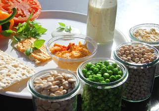 Vegetable spread made from legumes Legumes as the basis for a vegetable spread.
