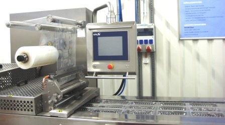 Image of the  GEA Forming and Closing Machine - Power Pak ST 420
